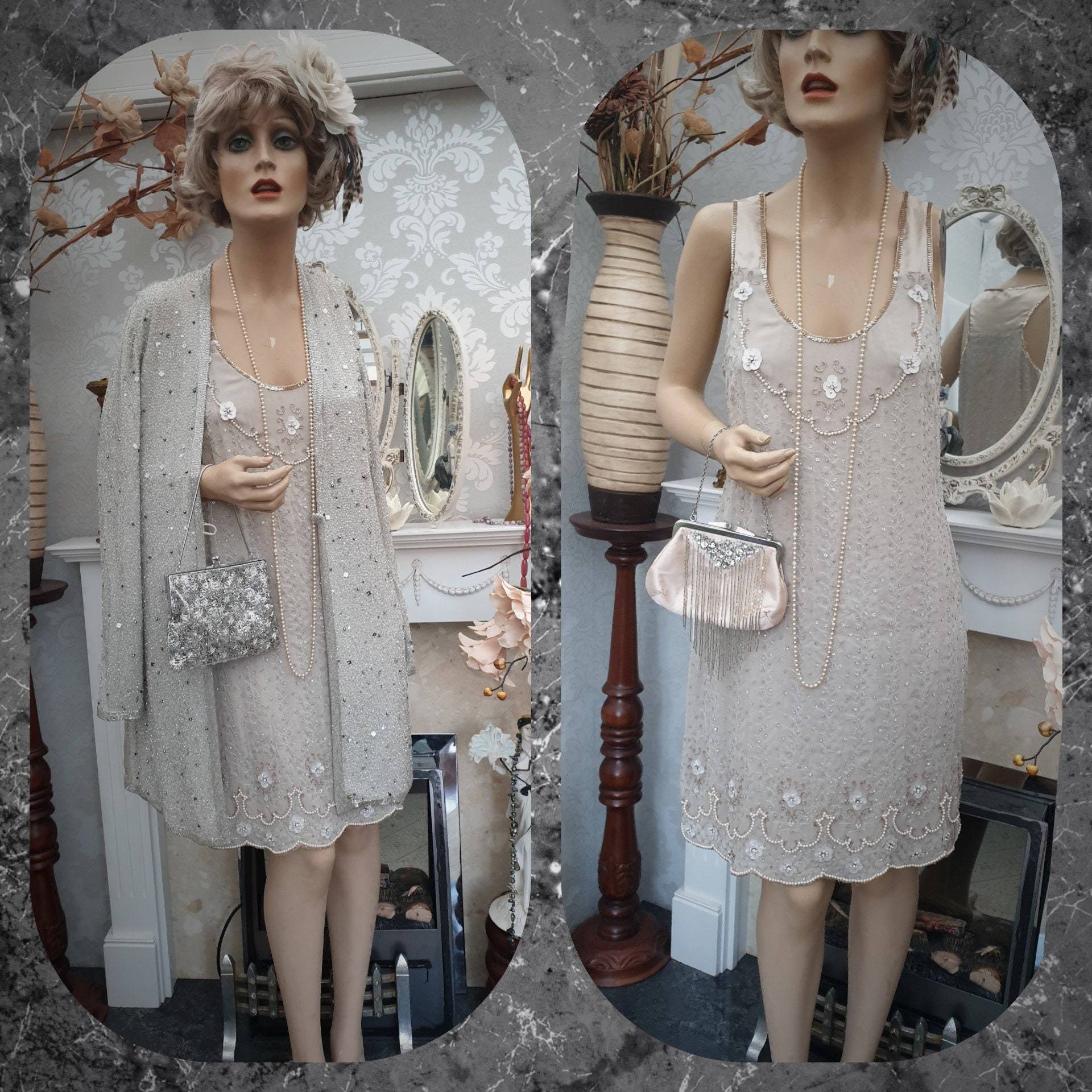 1920's Gatsby Flapper Kleid Art Deco Pailletten Perlenkleid Größe 8Uk 4Us 1920's Gatsby Flapper Kleid Art Deco Pailletten Perlenkleid Größe 8Uk 4Us von AXXAVINTAGE