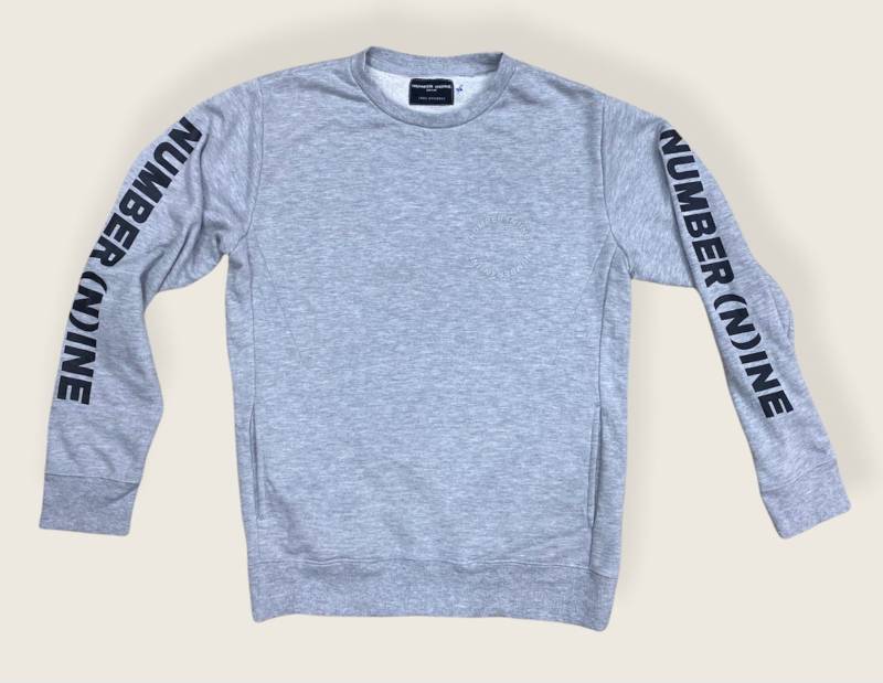 Number(NIne Sweatshirt von AYAANGARAGE