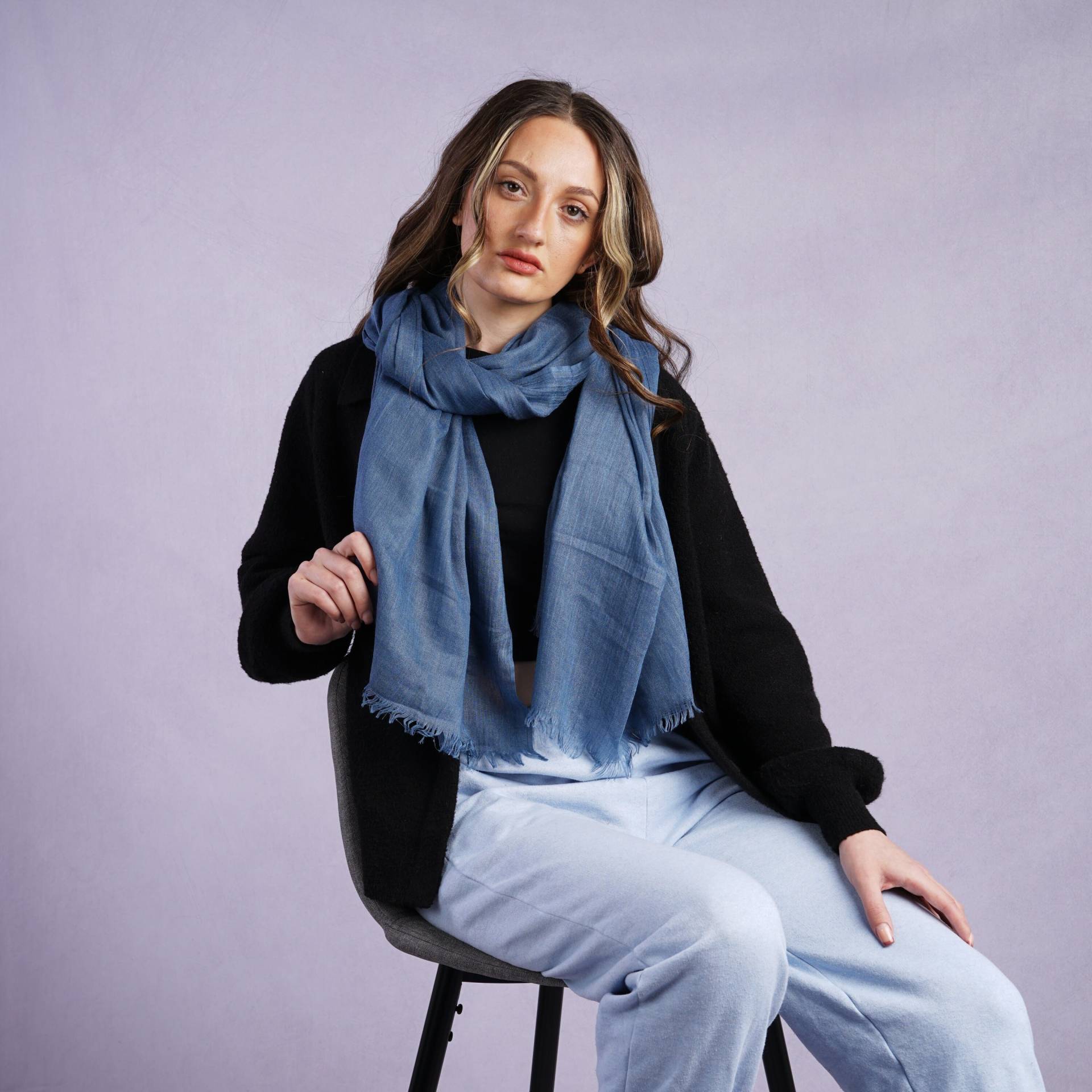 Airforce Blue Schal Große Leichte, Superweiche Semi Schiere Weave Modal Mischung Wrap Airforce Blue Schal Große Leichte, Superweiche Semi Schiere Weave Modal Mischung Wrap von AYStudioUK