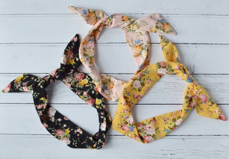 Draht Stirnband Kaufen 1 Erhalten Gratis Vintage Stil Blumen Print Haarband Vielseitig Biegbar von AYStudioUK
