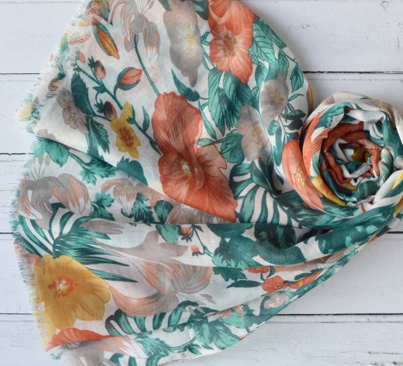 Floral & Blätter Schal Weiche Semi-Transparente Wrap Mit Gerollten Kanten Und Gefiederten Enden Orange Gelb Grün von AYStudioUK