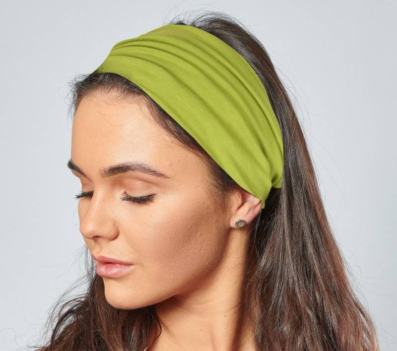 Grünes Stirnband Aus Bio-Baumwolle Zara Chartreuse Jersey Bandana Mit Gummizug Von Antonia York von AYStudioUK