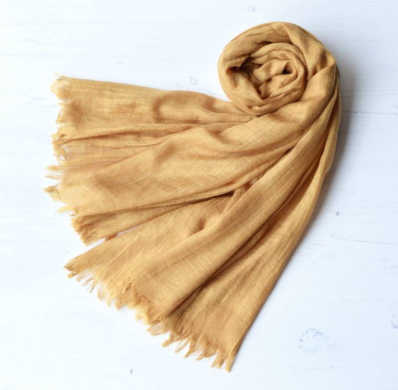 Senfgelber Schal Große Superweiche Modalmischung Leichte Feingewebe Semi-Sheer Wrap von AYStudioUK