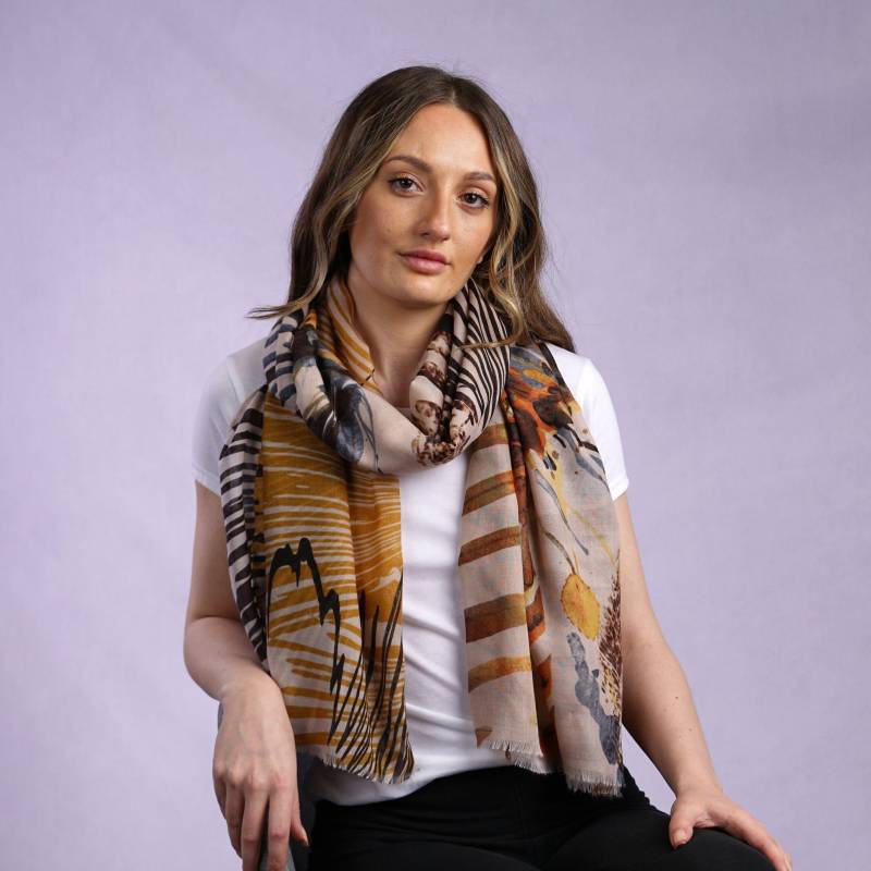 Zebra Schal Groß, Weich, Leicht, Animal Print Wrap in Taupe Schwarz Und Senf von AYStudioUK