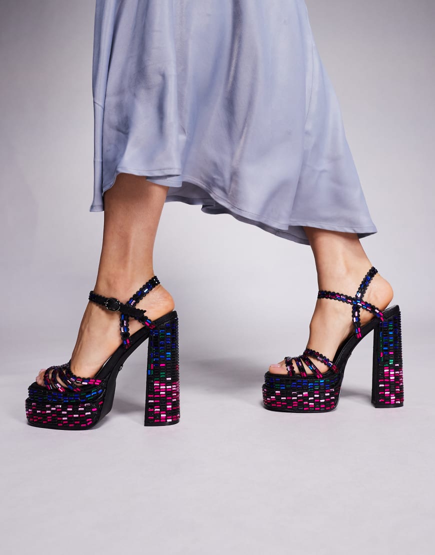Azalea Wang - Birch - Sandaletten in Schwarz mit dicker Plateausohle und Paillettenverzierung von AZALEA WANG