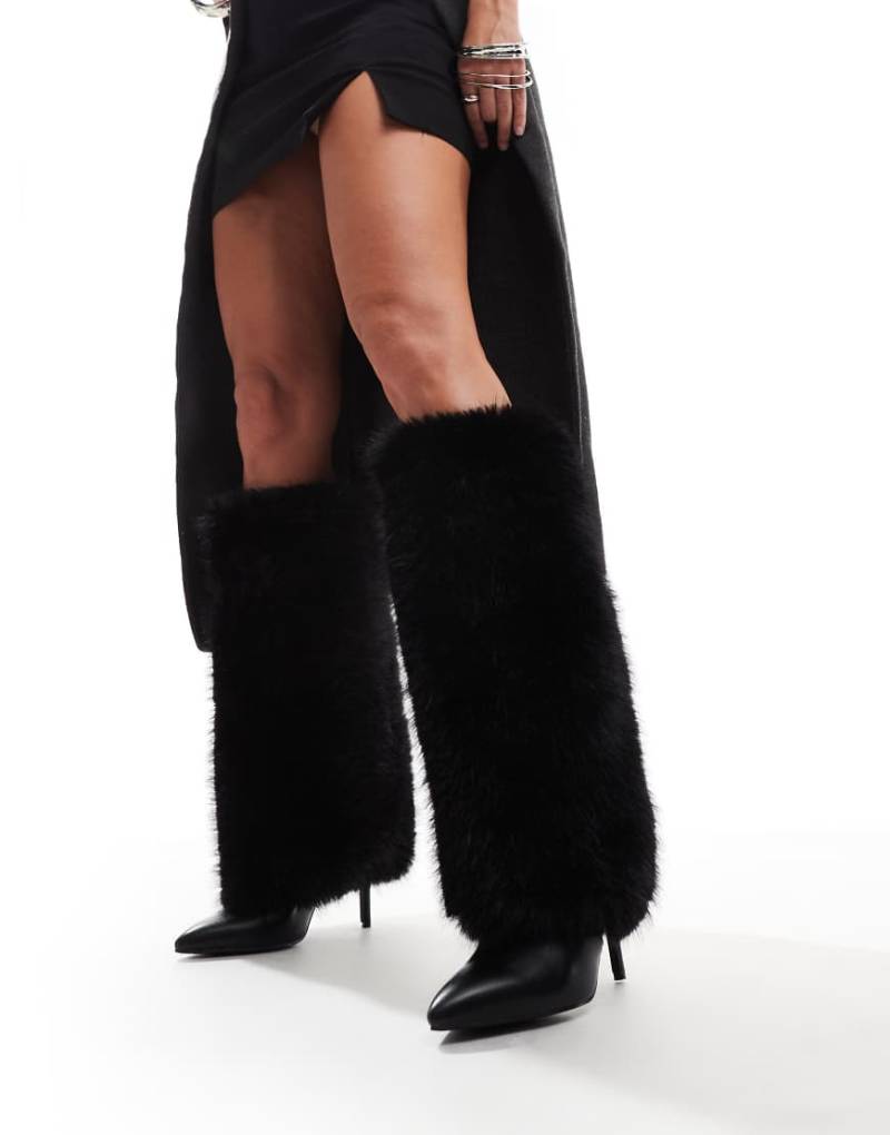 Azalea Wang - Omera - Flauschige, kniehohe Stiefel in Schwarz mit Absatz von AZALEA WANG