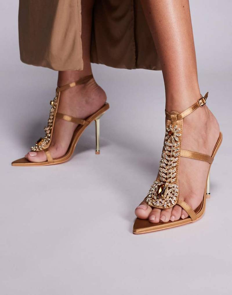 Azalea Wang - Wyatt - Verzierte Sandaletten in Braun mit hohen Absätzen von AZALEA WANG