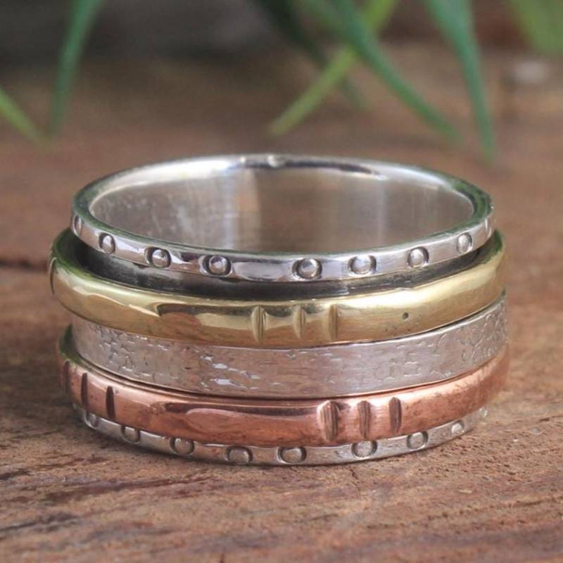 Zweifarbiger Sterling Silber Spinner Ring Vergoldetes Boho Wellen Design von Aahiljewellery