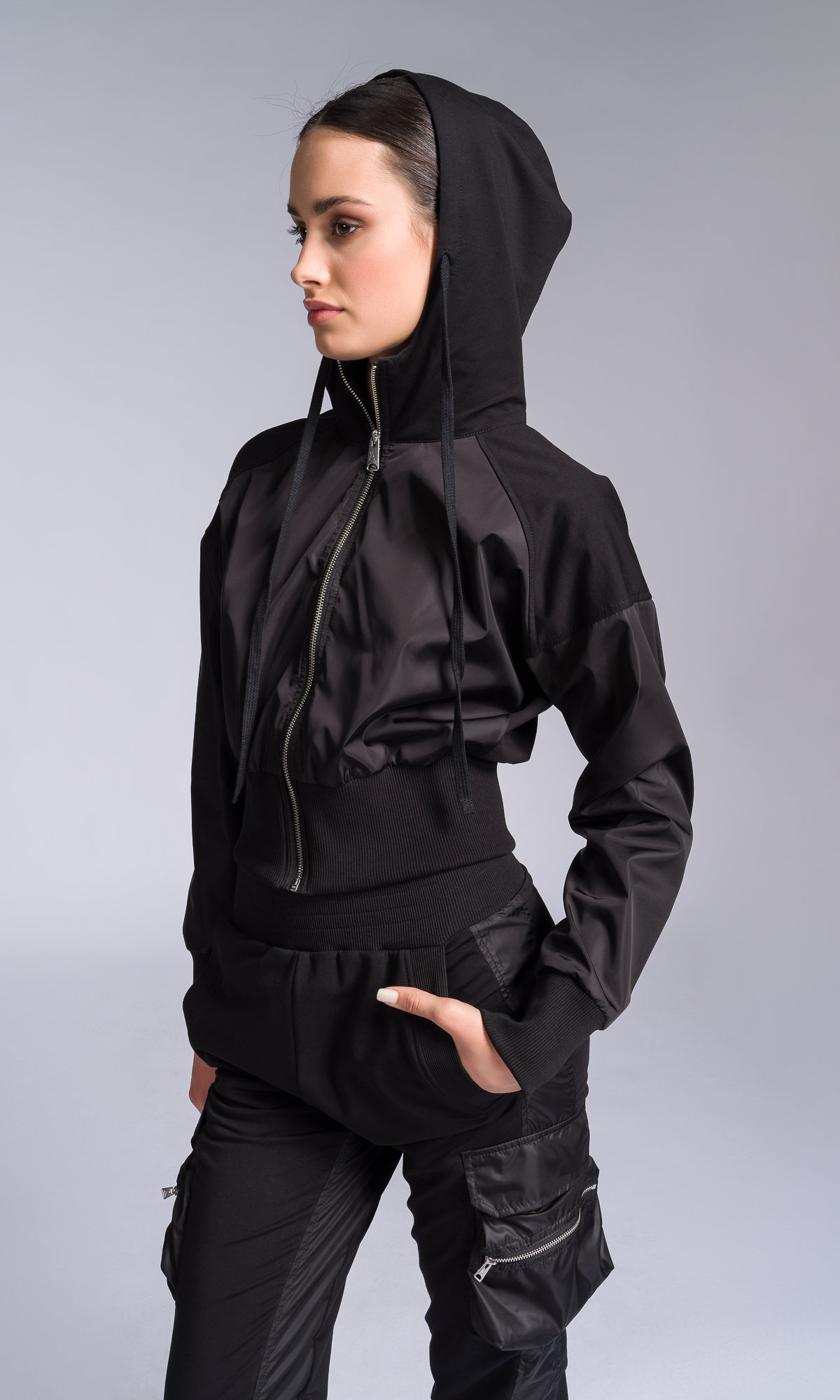 Cropped Zip-Up Hoodie A92237 von Aakasha
