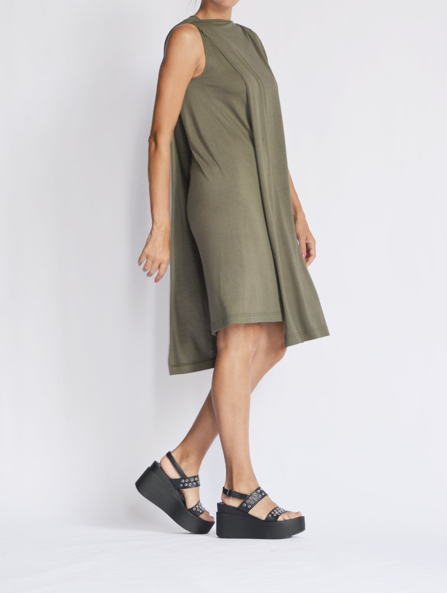 Elegantes Ärmelloses Midikleid A90523 von Aakasha