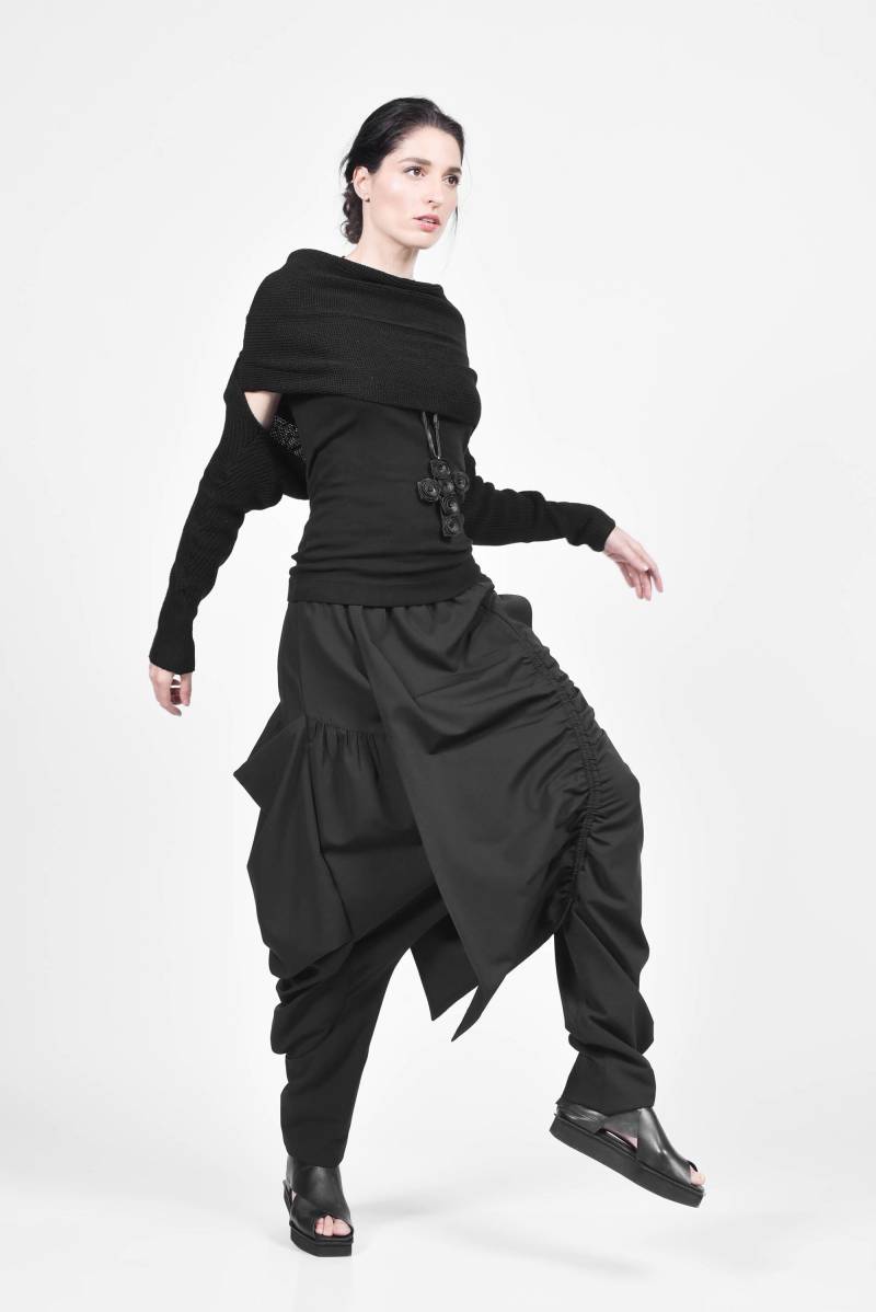 Extravagante Polyviskose Hose Mit Tiefem Schritt A90482 von Aakasha