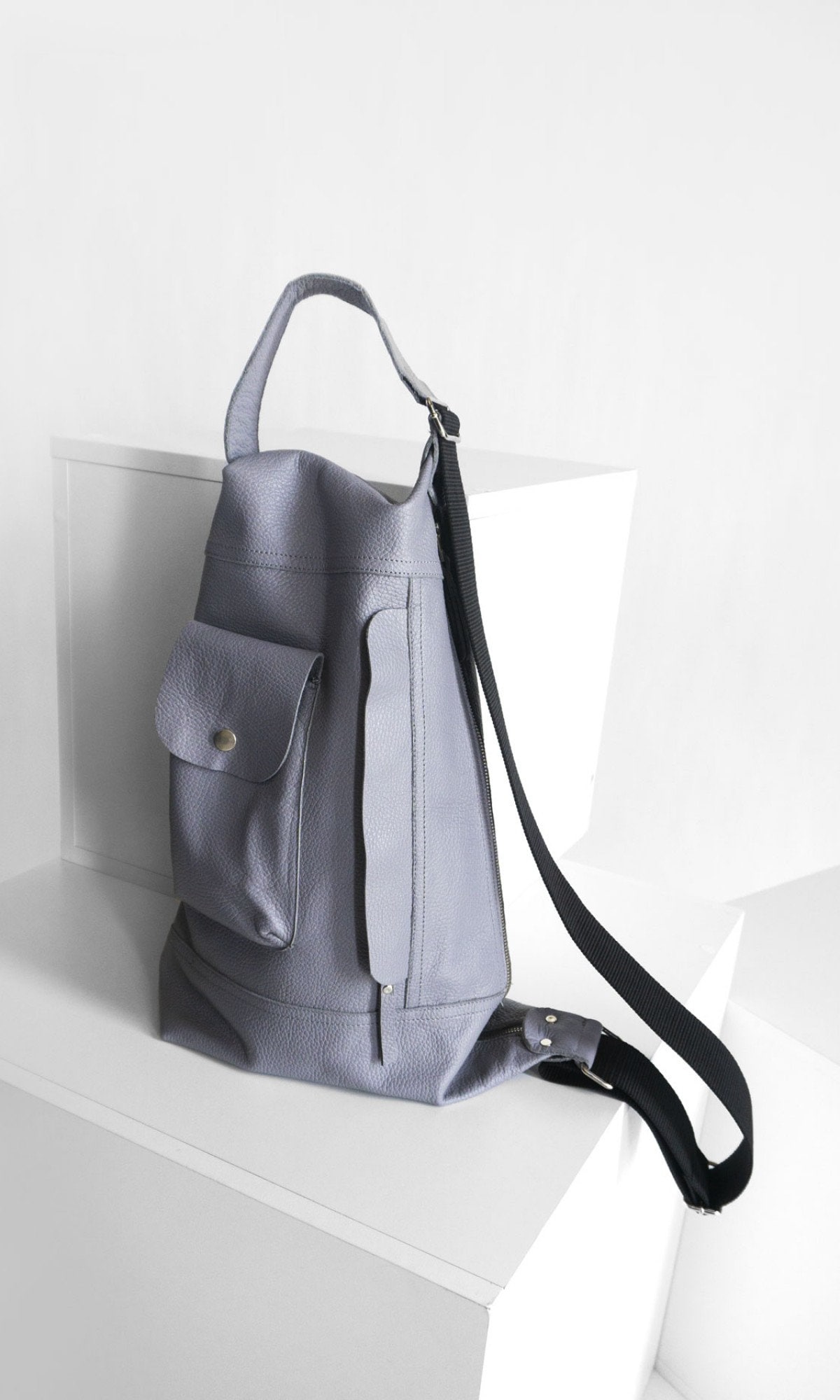 Extravaganter Crossbody Rucksack A90526 von Aakasha