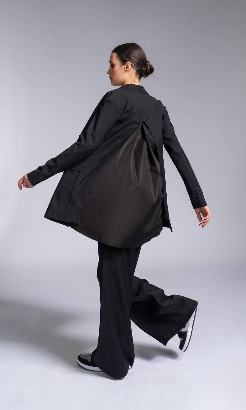 Kontrastierende Details Blazer Mit Roll-Up Ärmeln A92203 von Aakasha