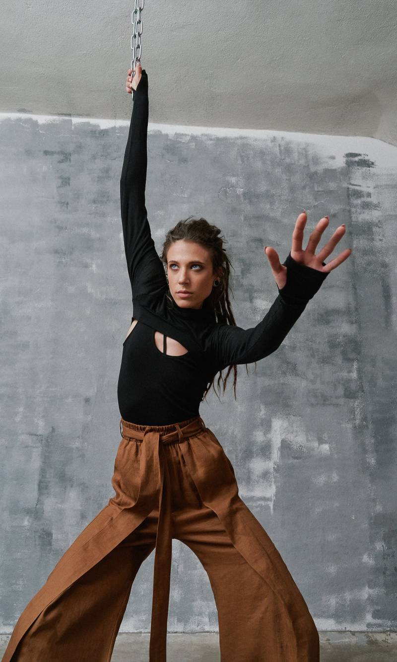 Langarm Rollkragen Shrug von Aakasha