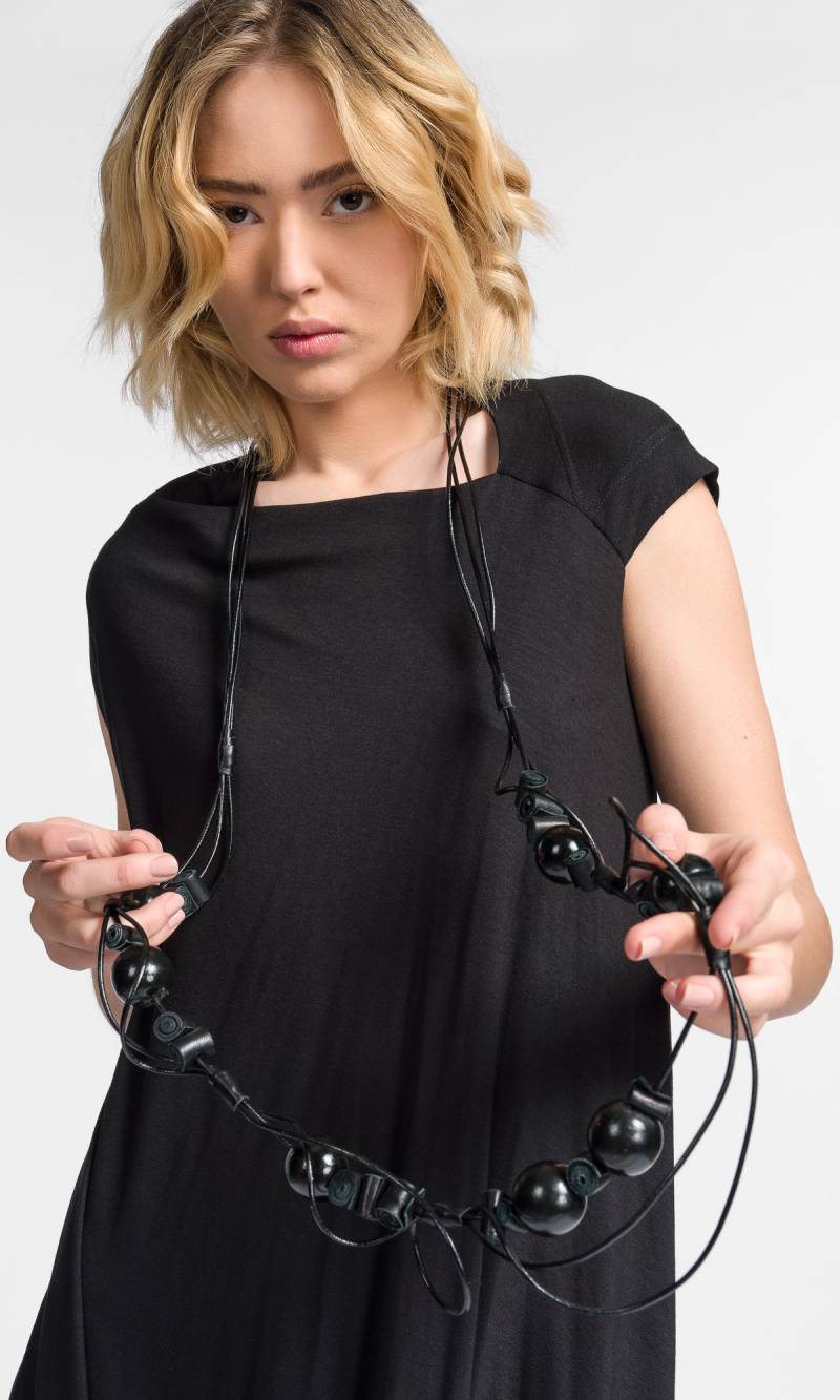 Lange Lederkette Mit Holzperlen von Aakasha