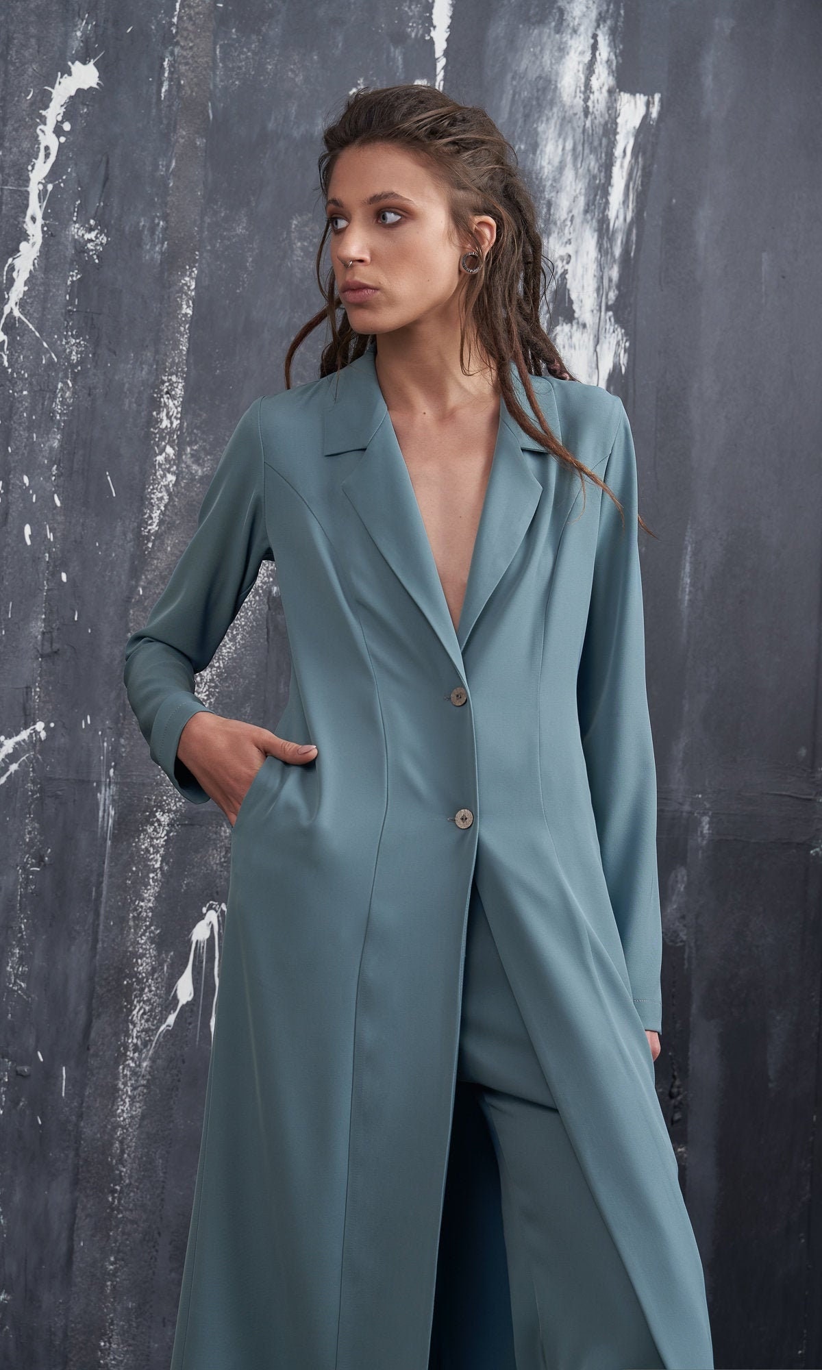 Langer Gerader Blazer, Maxi Stilvolle Strickjacke A92031 von Aakasha