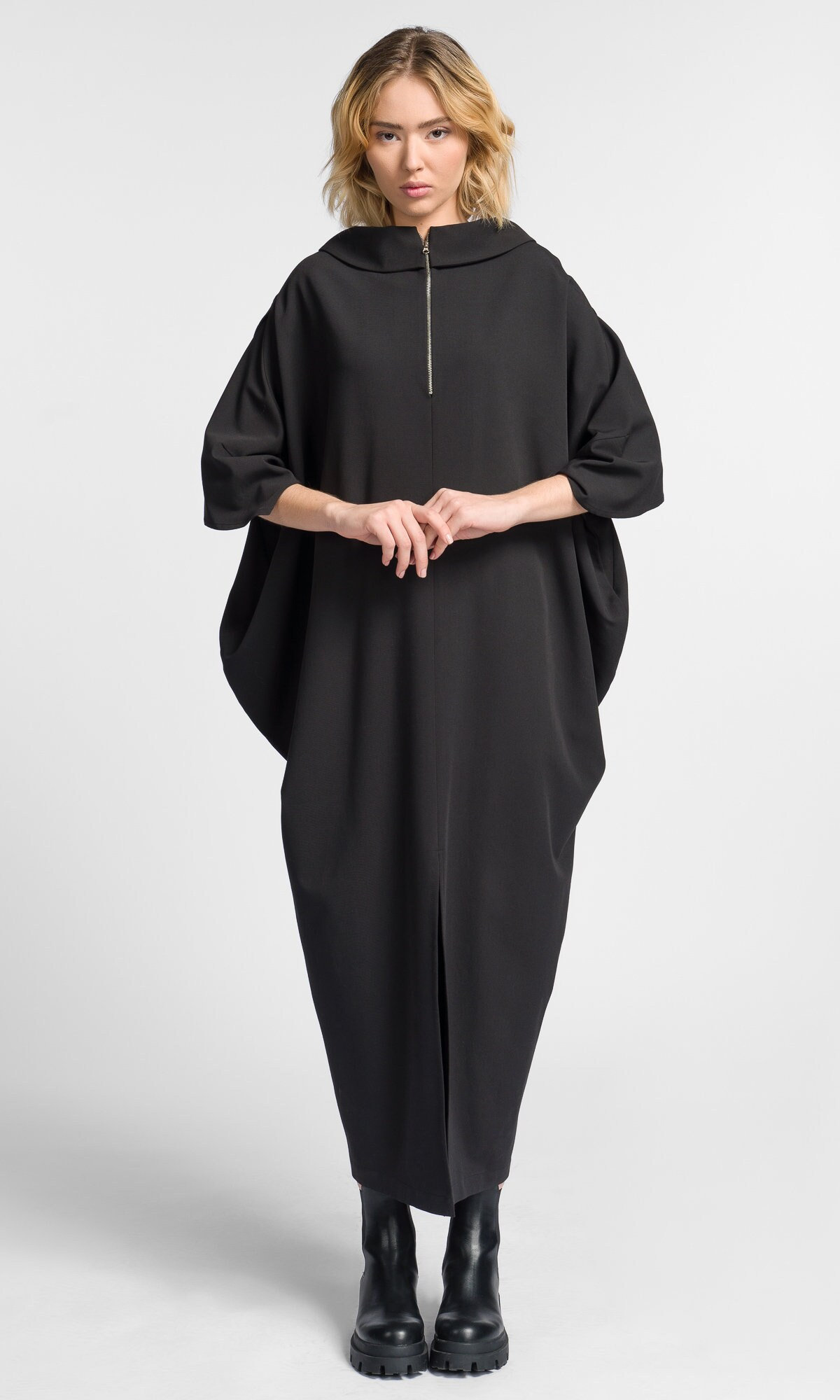 Plus Size Maxikleid, Schlitzärmel, Boho Kleid Seitentaschen Relaxed Fit von Aakasha