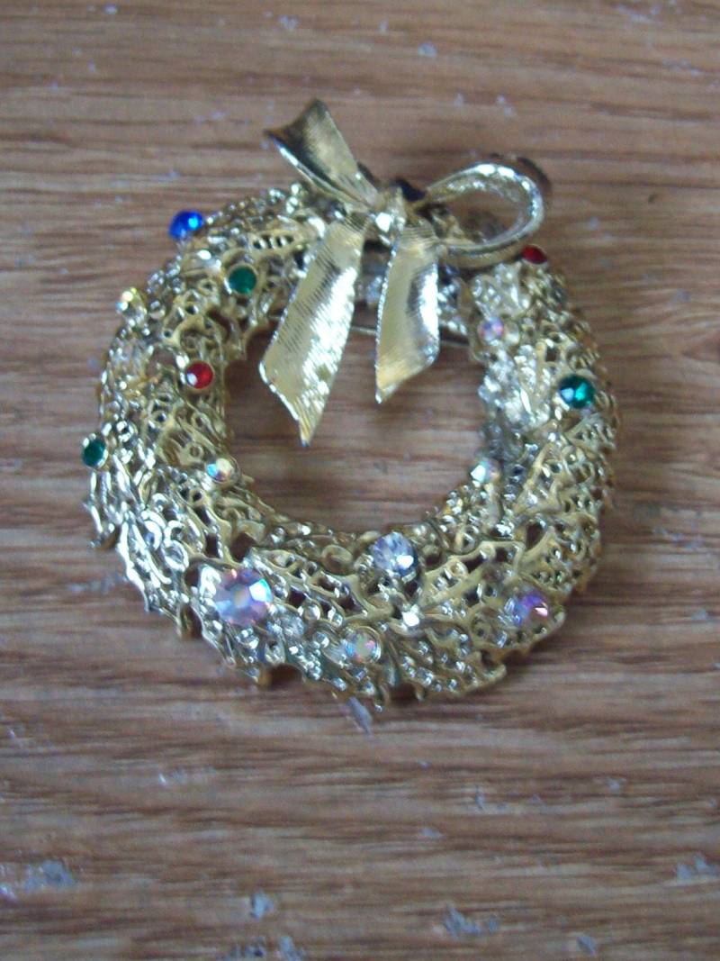 Tancer Ii Adventskranz Brosche Tancer Ii Adventskranz Brosche von AamusAttic