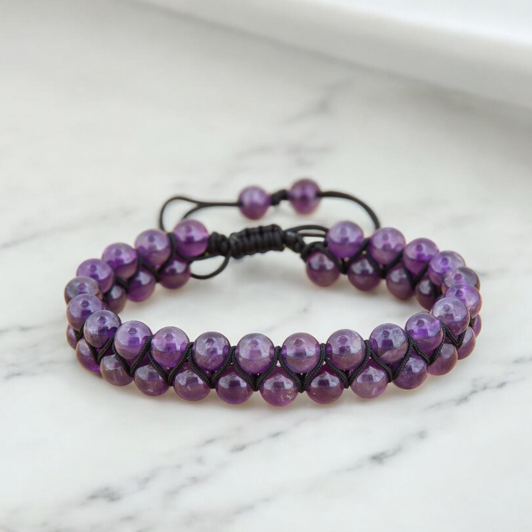 Amethyst Perlen Armband, Lila Geflochtener Armreif, Boho Makramee Edelstein Schmuck, Handgemachtes Weihnachtsgeschenk Amethyst Perlen Armband, Lila Geflochtener Armreif, Boho Makramee Edelstein Schmuck, Handgemachtes Weihnachtsgeschenk von AandMByNiki