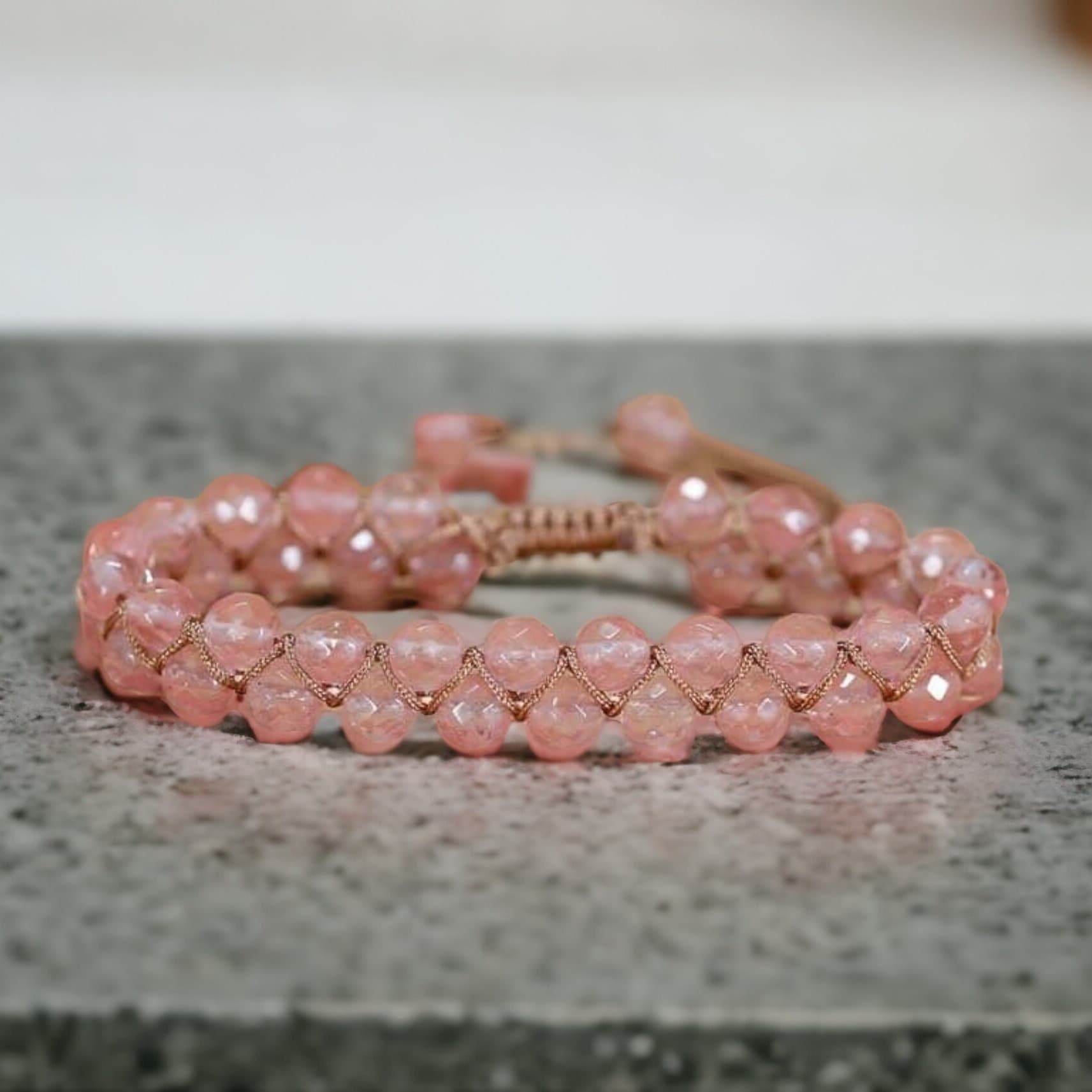 Handgemachtes Wassermelonen-Turmalin Armband - Natürliche Facettierte 6 Mm Edelstein Perlen Boho Macramé Geflochtener Schmuck Weihnachtsgeschenk Handgemachtes Wassermelonen-Turmalin Armband - Natürliche Facettierte 6 Mm Edelstein Perlen Boho Macramé Geflochtener Schmuck Weihnachtsgeschenk von AandMByNiki