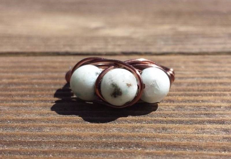 Draht Gewickelt Ring Kiwi | Lotus Jaspis in Antik Kupfer Handgemacht von AandSCrystals