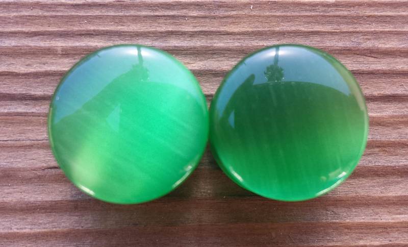 Ein Paar Green Cats Eye Plugs Gauges Körperschmuck Double Flared - Pick Size von AandSCrystals