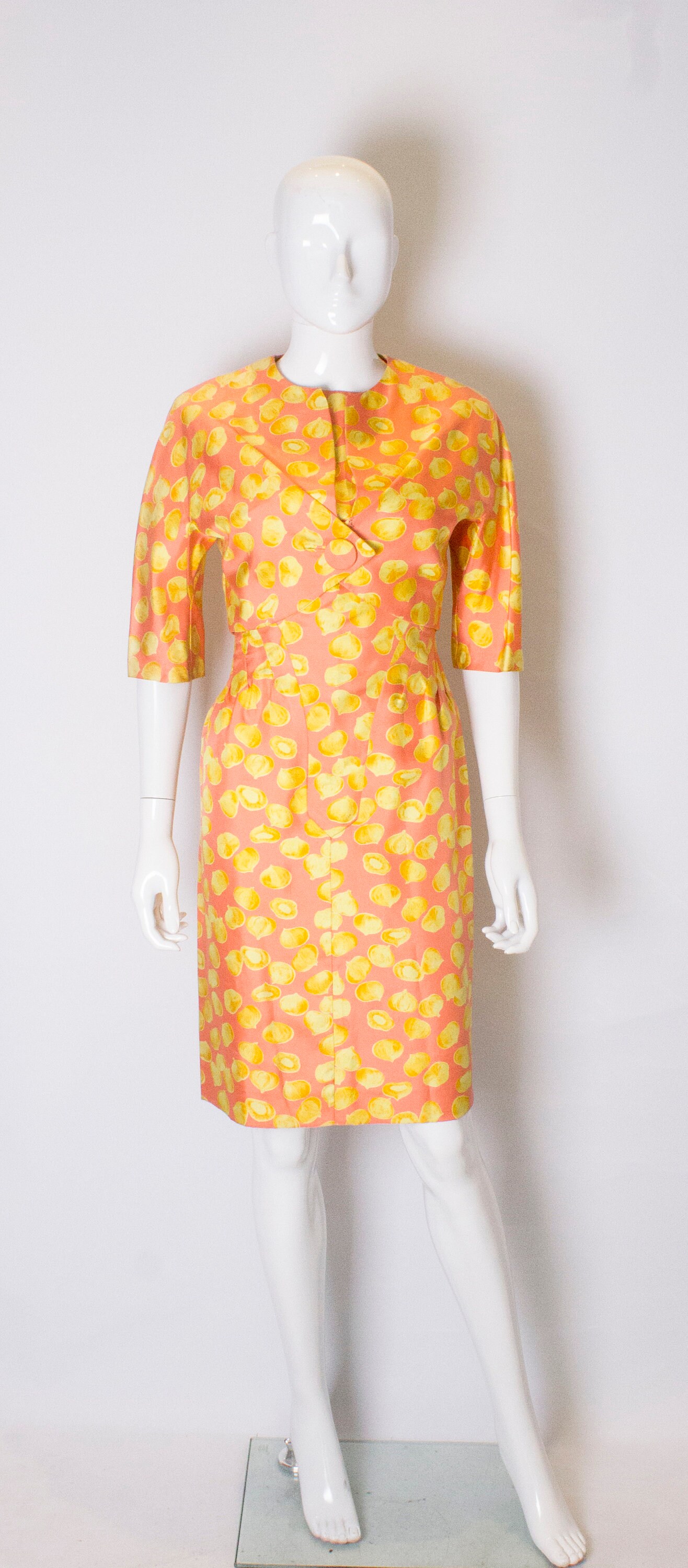 A Vintage 1960S Seidencocktail-Dress Und Passende Jacke von AardvarkvintageGoods
