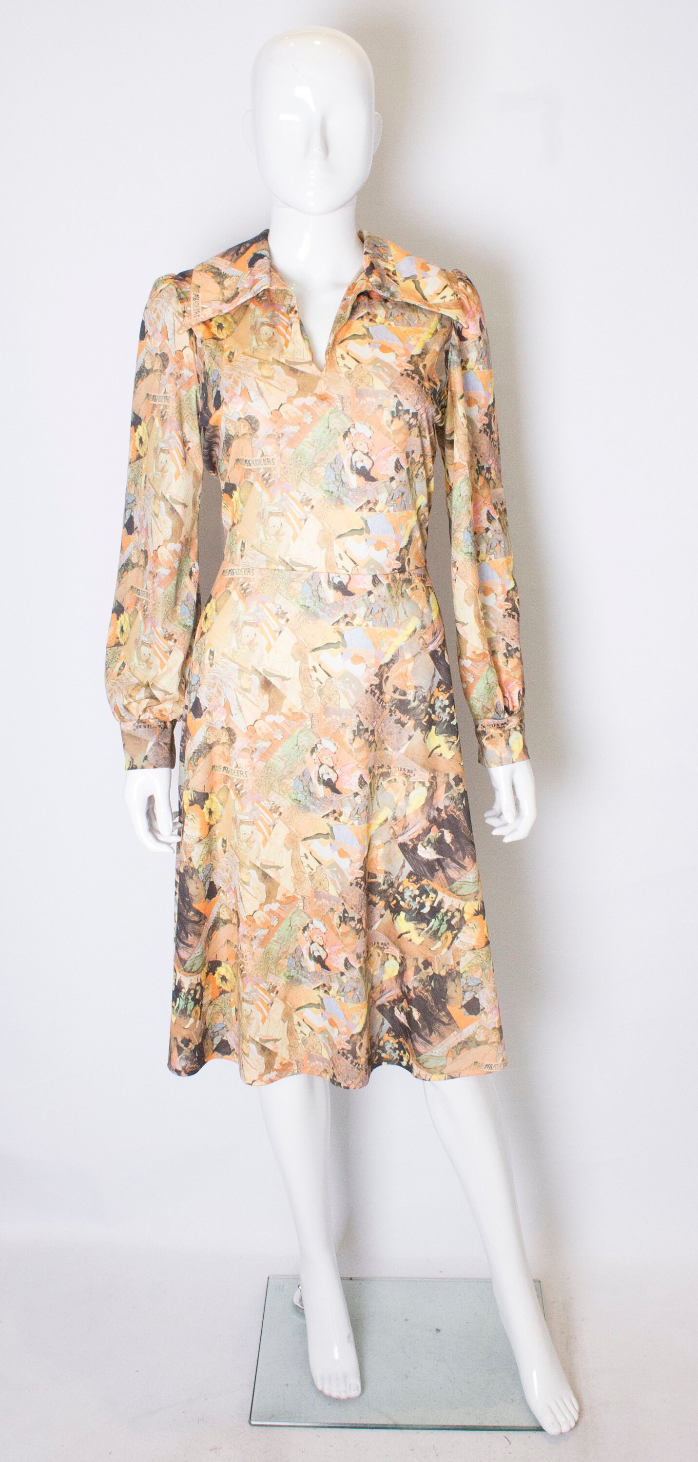 A Vintage 1970Er Abstraktes Print Shirt Dress von AardvarkvintageGoods
