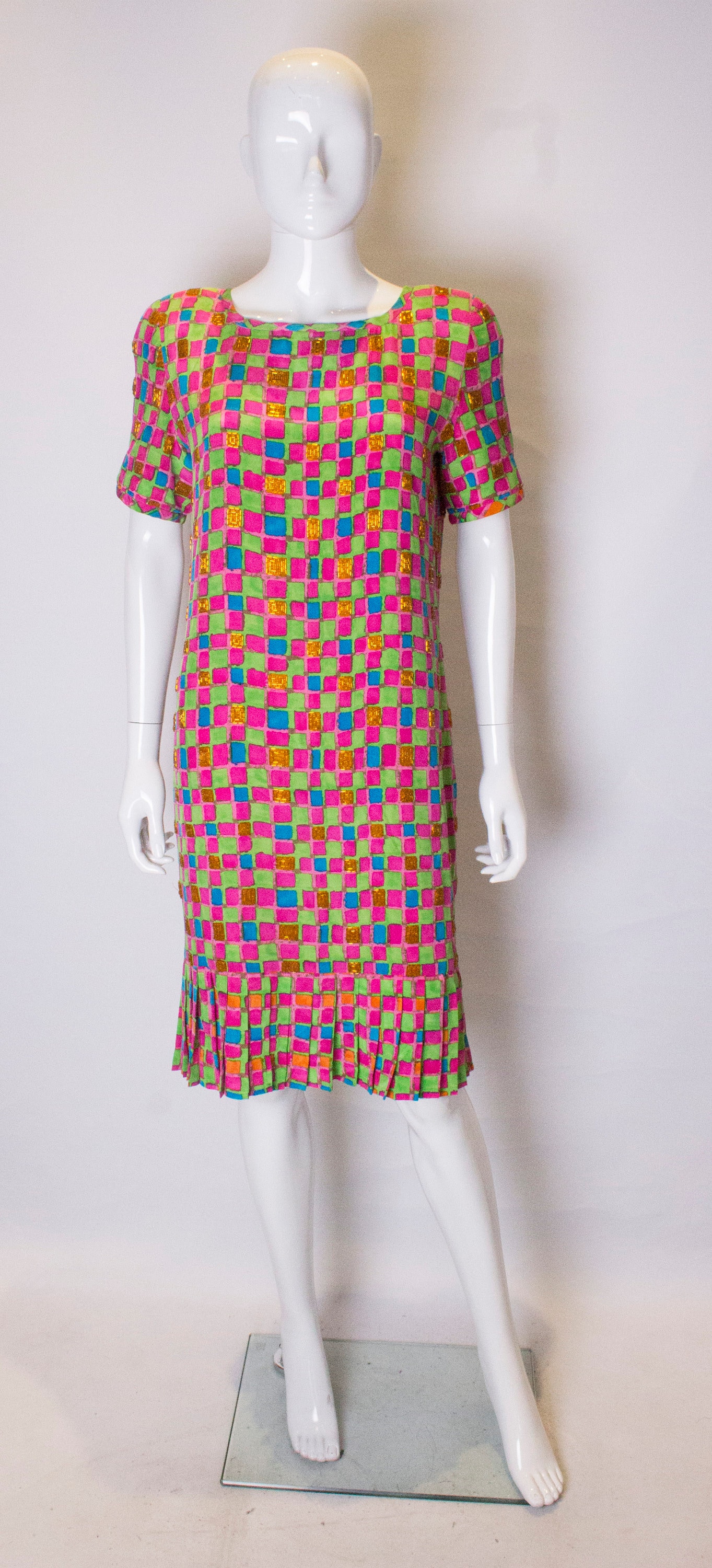 Ein Vintage 1980Er Bill Blass Silk Print Kleid von AardvarkvintageGoods