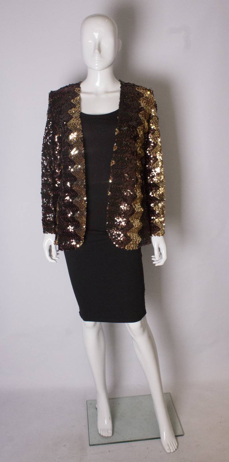 Ein Vintage 1980Er Broze Pailletten-Jacke Von Sportaville von AardvarkvintageGoods