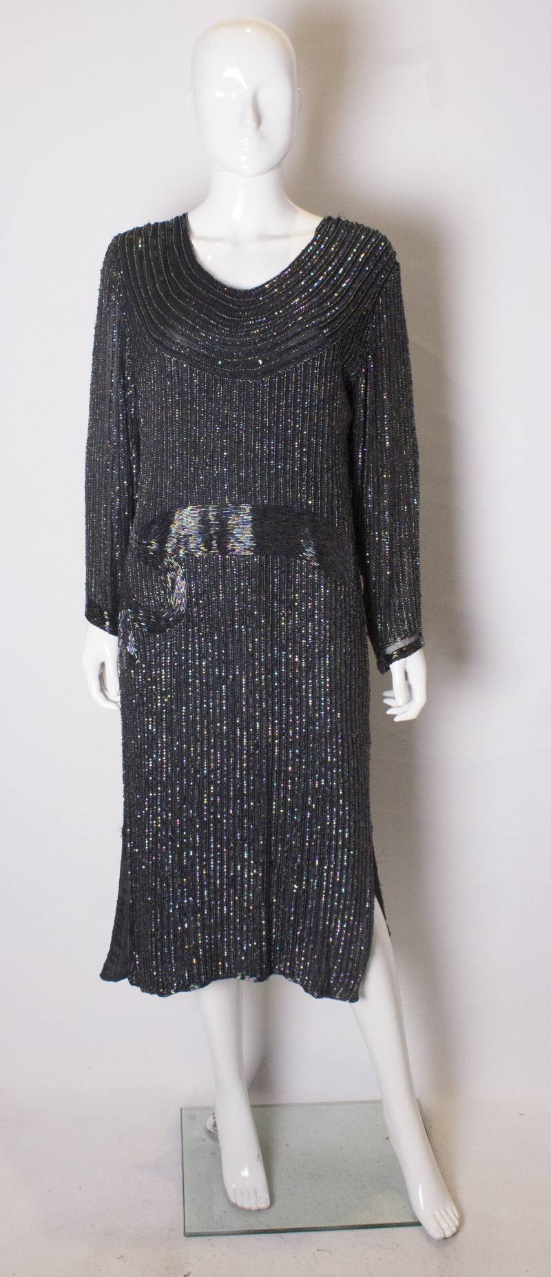 Ein Vintage 1980Er Schwarze Perlen Cocktail-Kleid von AardvarkvintageGoods