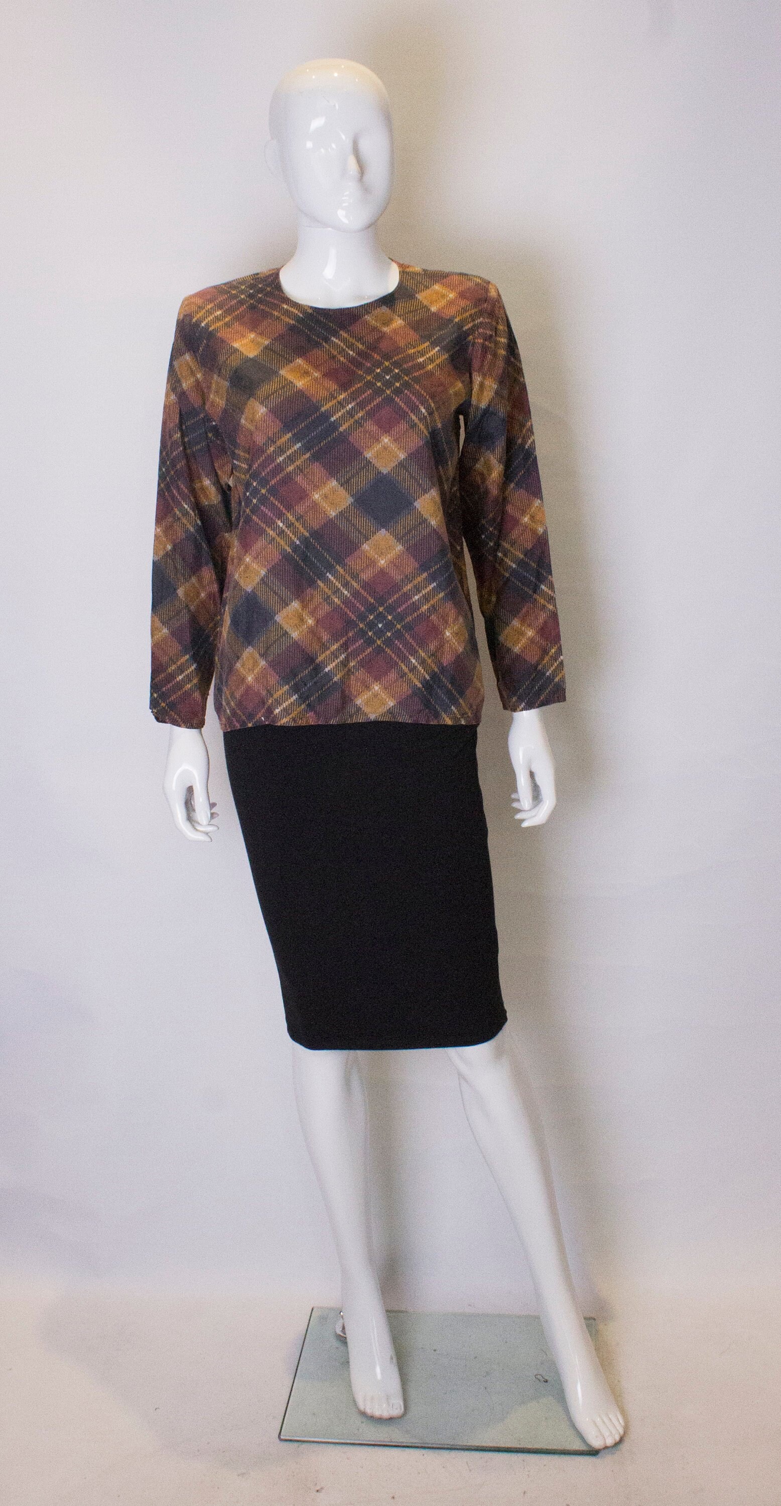 Ein Vintage 1980Er Yves Saint Laurent Gestreift Seide Top von AardvarkvintageGoods