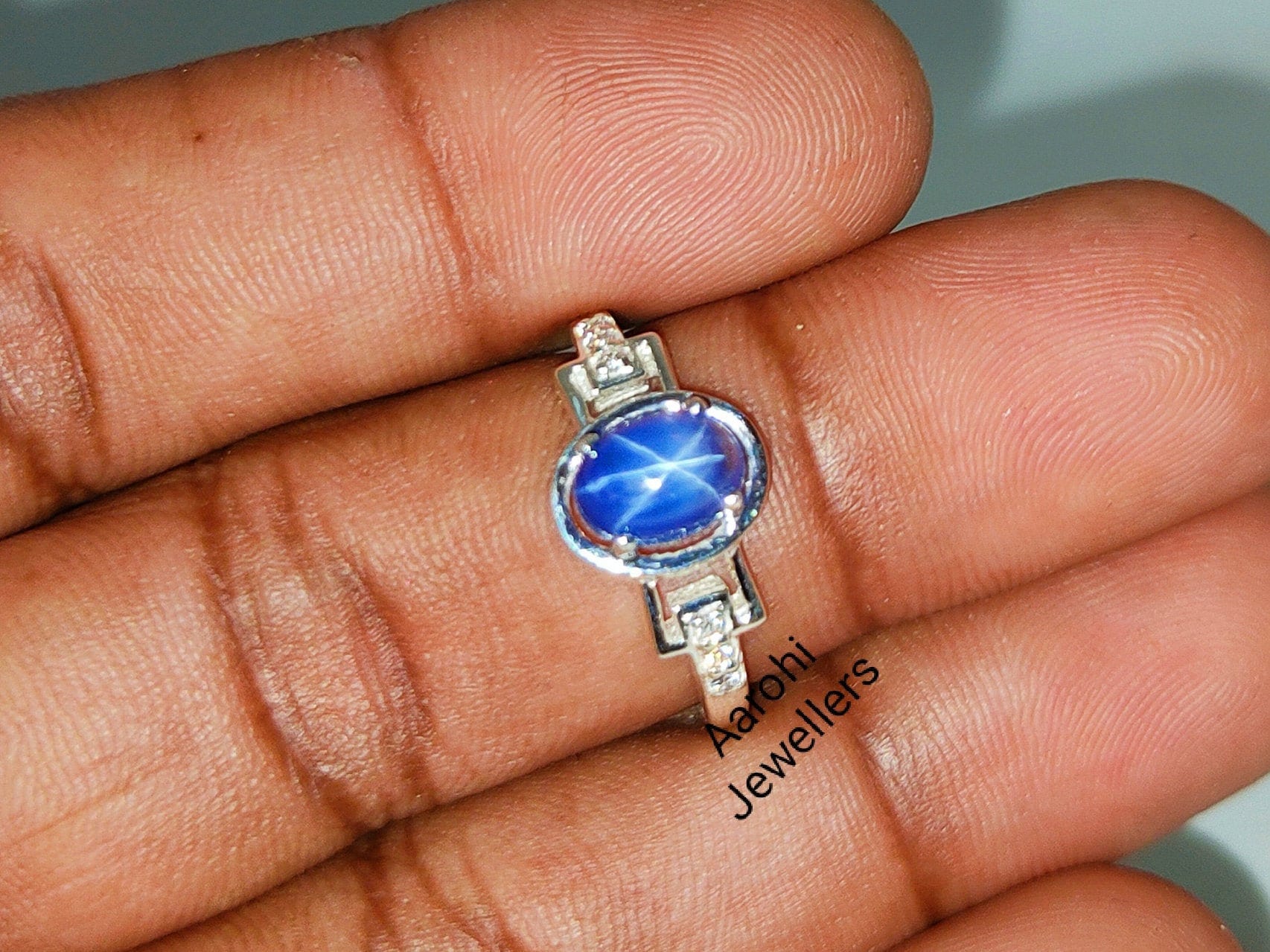 Blauer Stern-Saphir-Ring, 925 Sterling Silber, Stern-Edelstein, Lindy Ehering von Aarohijewellers