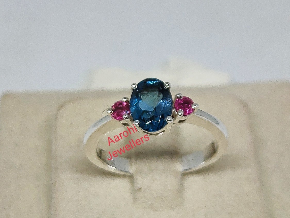 London Blautopas in Rubin Ring, Verlobungsring Handgemachter 925 Silber Ehering, November Geburtsstein Jubiläumsring von Aarohijewellers