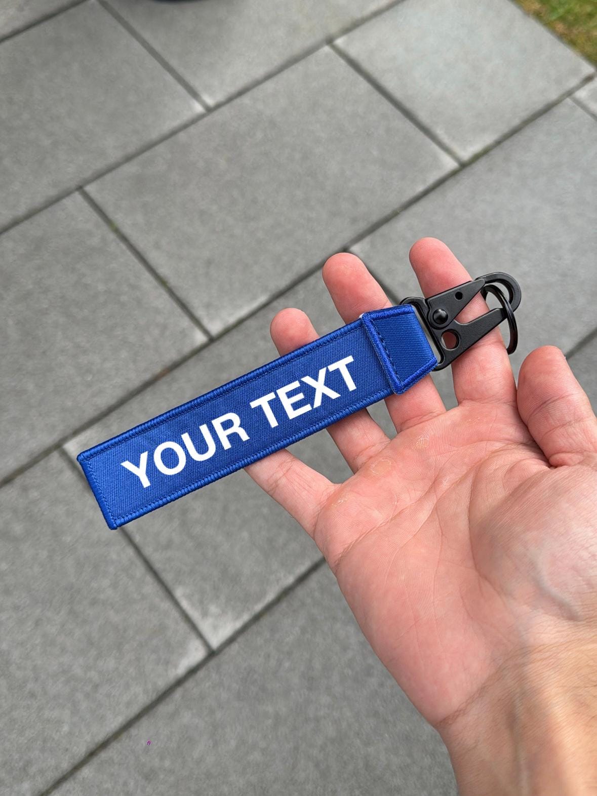 Custom Stickerei Schlüsselanhänger Mit Haken Und Ring | Personalisierter Key Chain, Eigener Text, Motorrad, Auto, Dekoration, Flugzeug von AaronsCustomStoreDE