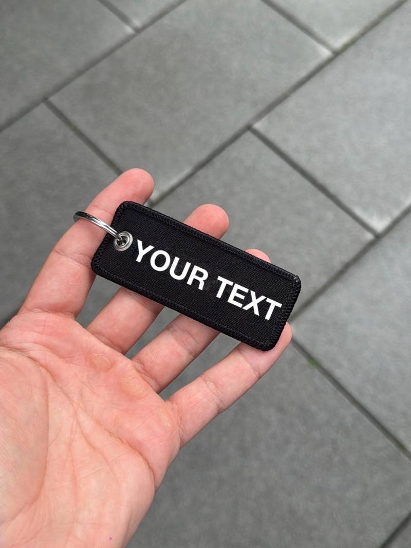 Small Custom Stickerei Schlüsselanhänger | Personalisierter Key Chain, Eigener Text, Motorrad, Auto, Dekoration, Flugzeug von AaronsCustomStoreDE