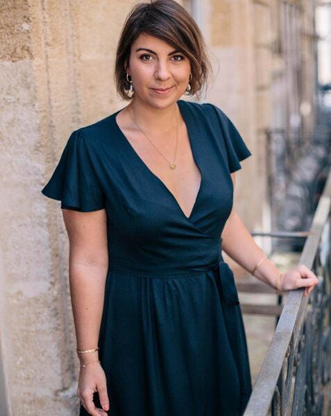 Aatise Langes Abendkleid im Wickeleffekt Zermonie 100% EcoVero von Aatise