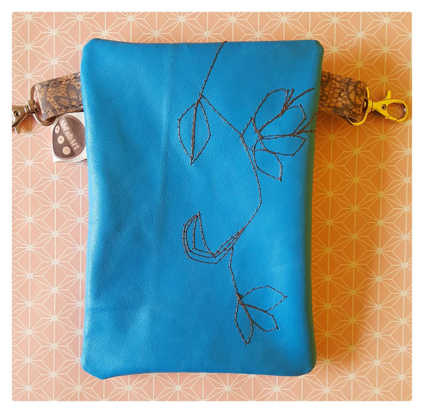 Fab001 M, Fabelhafte Hipbag Aus Kork Und Recyceltem Leder. Festivalsicher Fab001 M, Fabelhafte Hipbag Aus Kork Und Recyceltem Leder. Festivalsicher von AbFabArtDesign