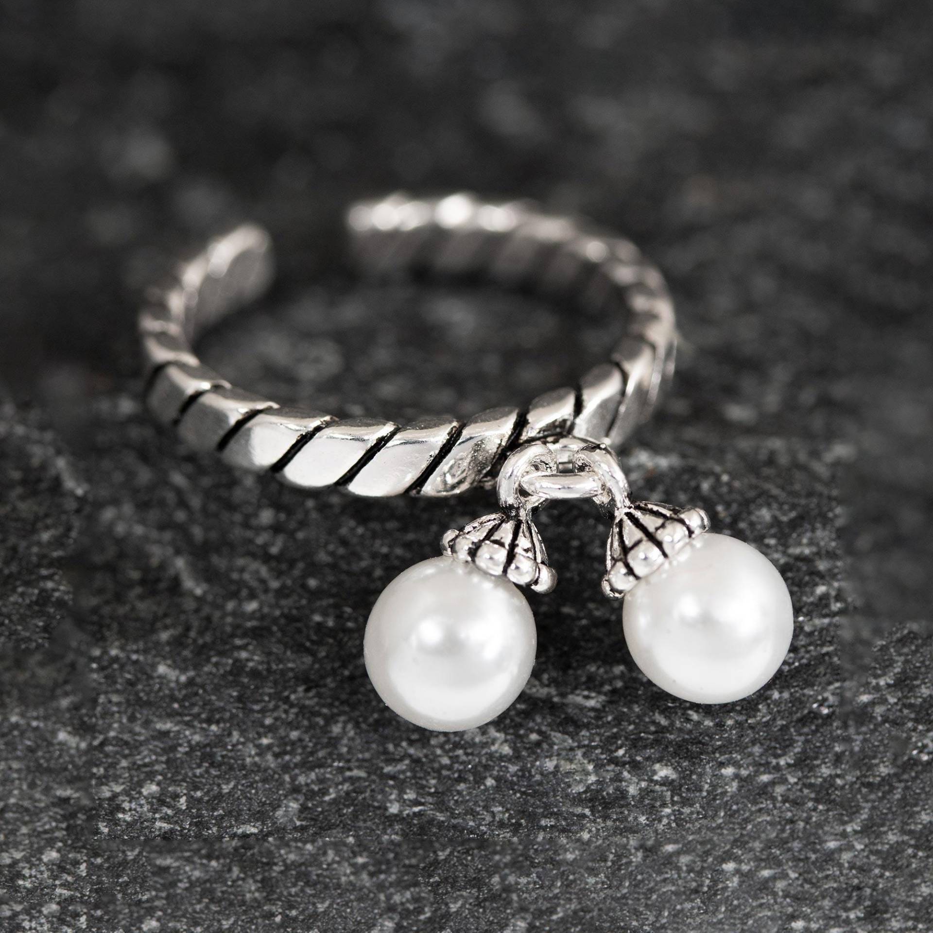 Verstellbarer Ring Silber 925 Offen Bandring Damen Mit Perlen Handgefertigt Eleganter Schmuck Geschenk Verstellbar Bis Größe 56 Verstellbarer Ring Silber 925 Offen Bandring Damen Mit Perlen Handgefertigt Eleganter Schmuck Geschenk Verstellbar Bis Größe 56 von AbaSchmuck