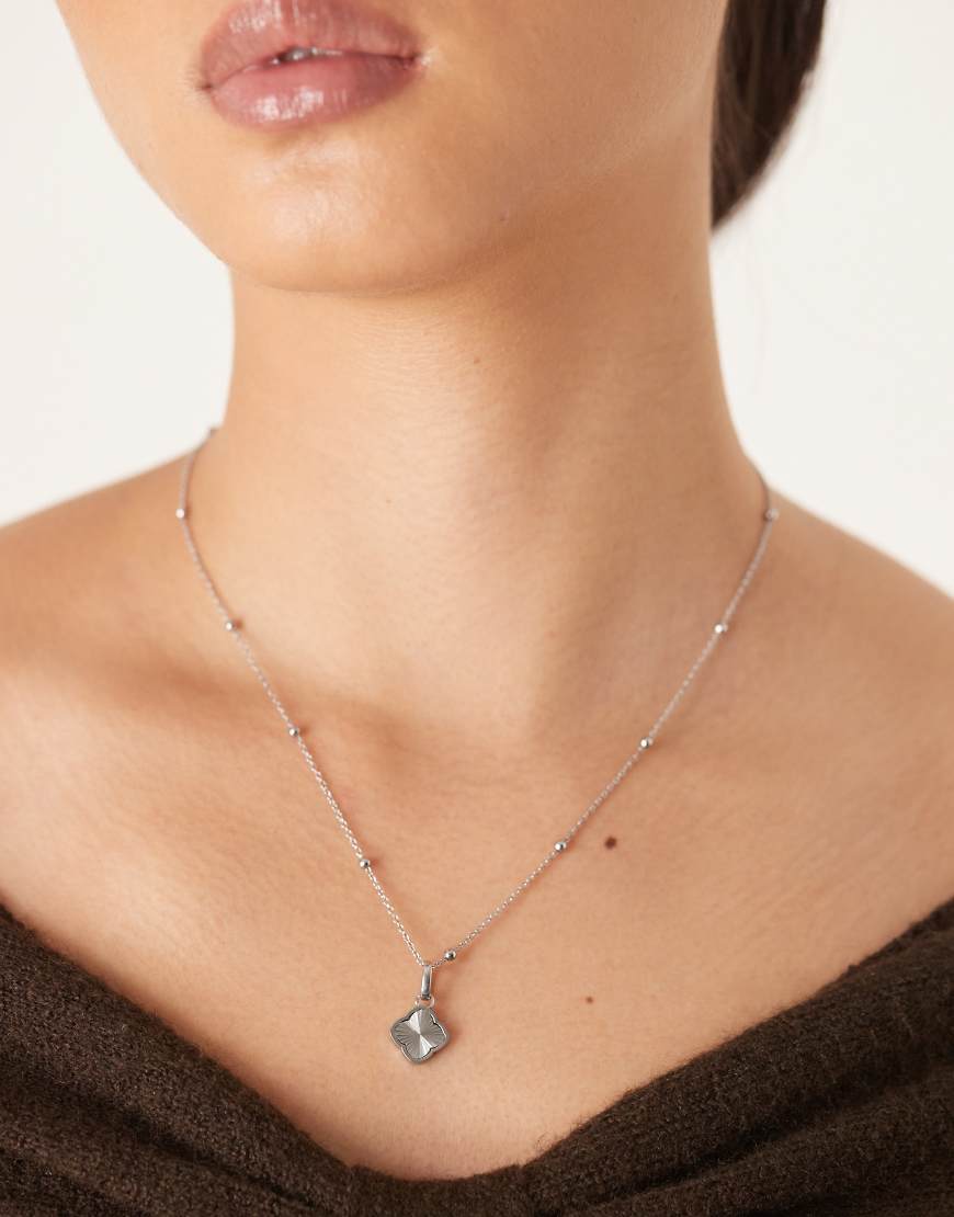 Abbott Lyon - Silberfarbene, strukturierte Halskette aus Edelstahl mit Kleeblatt-Anhänger von Abbott Lyon