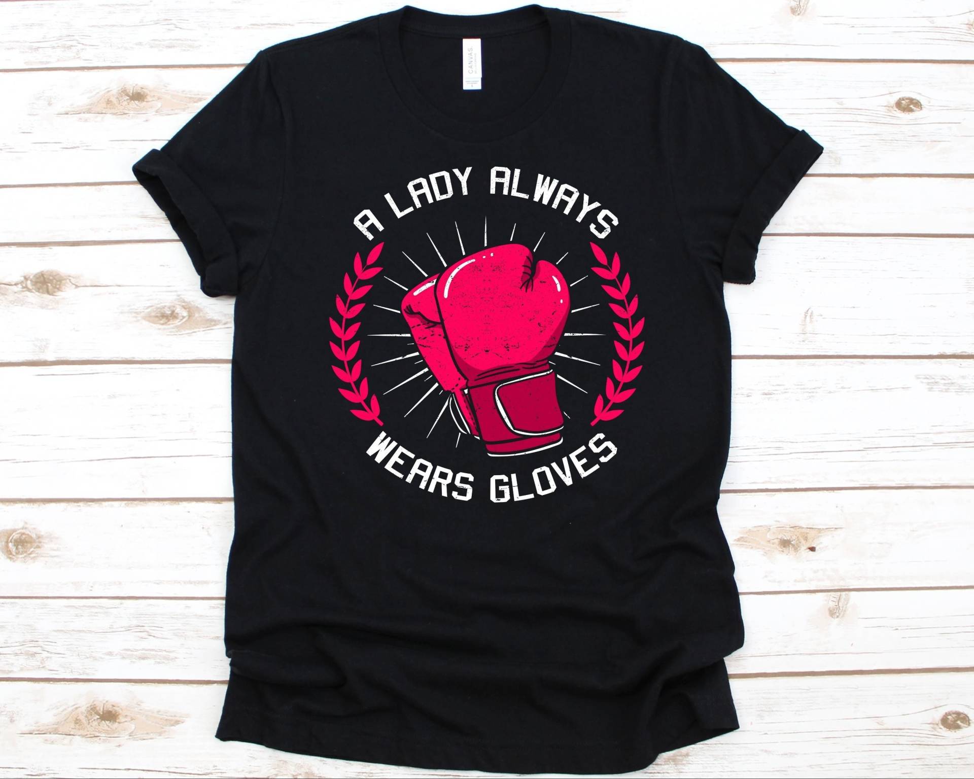 A Lady Always Wear Gloves Shirt, Mädchen Boxer Geschenk, Boxen, Handschuh Spiel, Faustkampf, Ring Für Boxer, Boxkampf, Schläger von AbbysDesignFactory