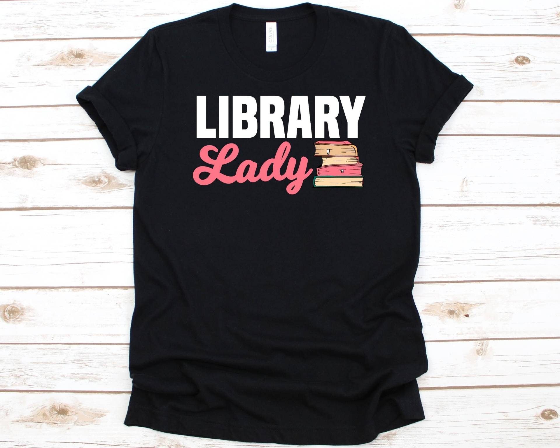 Bibliotheksfrau Shirt, Geschenk Für Bibliothekare, Bücherwurm Dame, Bibliothekshelferin, Bücherliebhaberin, Buchgrafik, Mädchen-Bibliothekarin Bibliotheksfrau Shirt, Geschenk Für Bibliothekare, Bücherwurm Dame, Bibliothekshelferin, Bücherliebhaberin, Buchgrafik, Mädchen-Bibliothekarin von AbbysDesignFactory