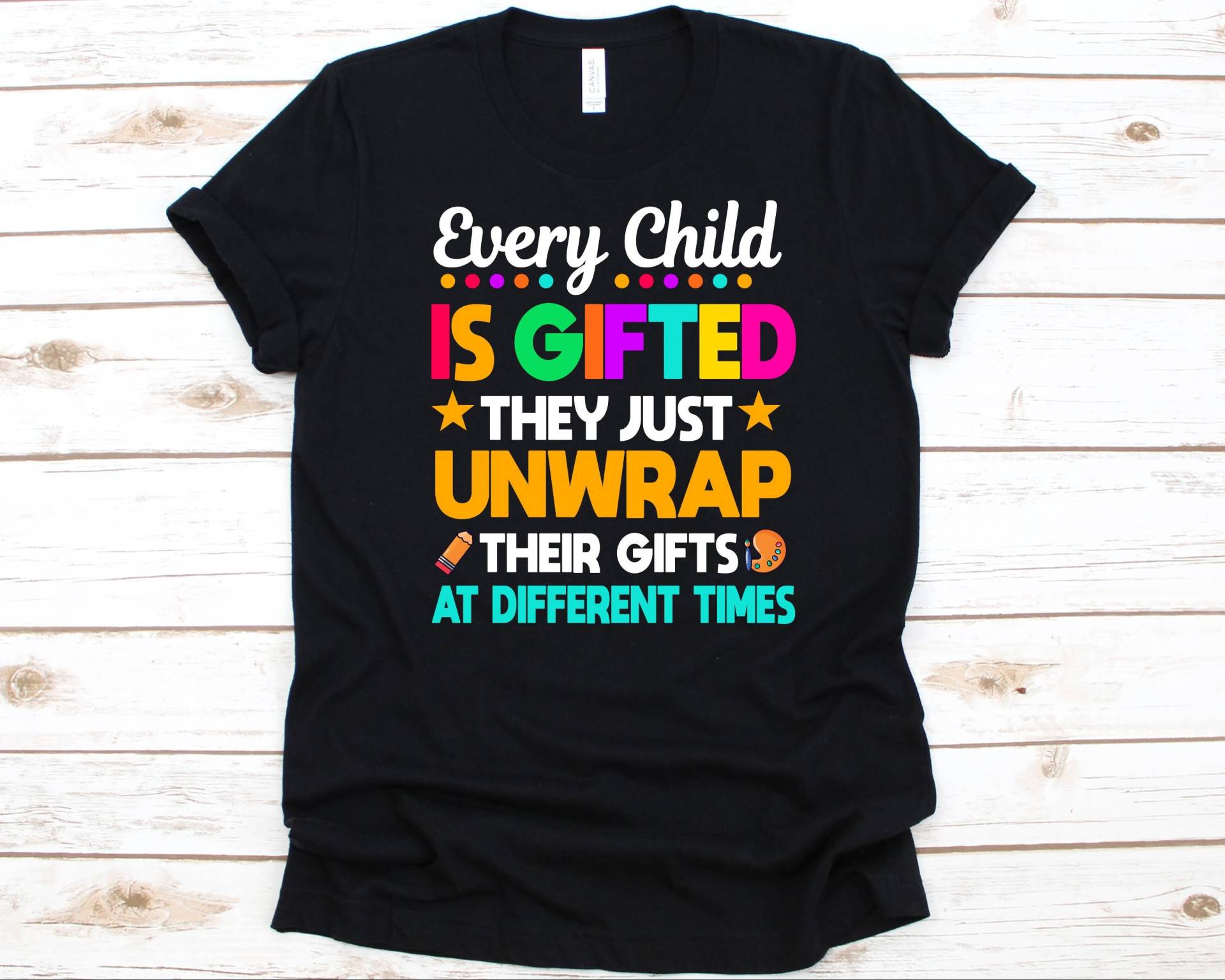 Jedes Kind Ist Begabt Sie Einfach Unwrap Shirt, Geschenk Für Sonderschullehrer, Sped Erzieher, Sonderbedarf Lehrer, Unterstützter Unterricht von AbbysDesignFactory