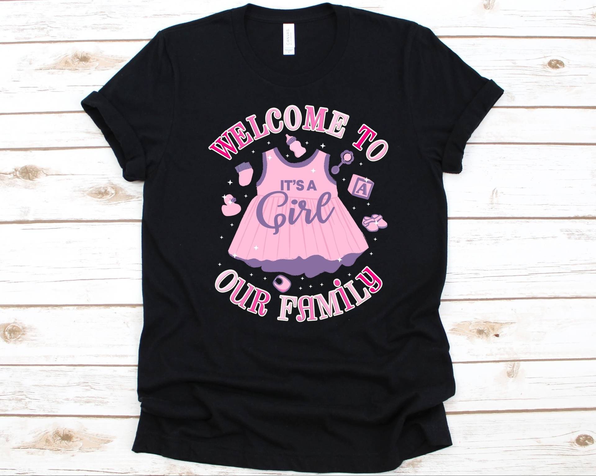 Willkommen in Unserer Familie It Es A Girl Shirt, Lustiges Gender Reveal Baby Shower Ankündigung, Schwangerschaft, Mädchen, Tochter von AbbysDesignFactory