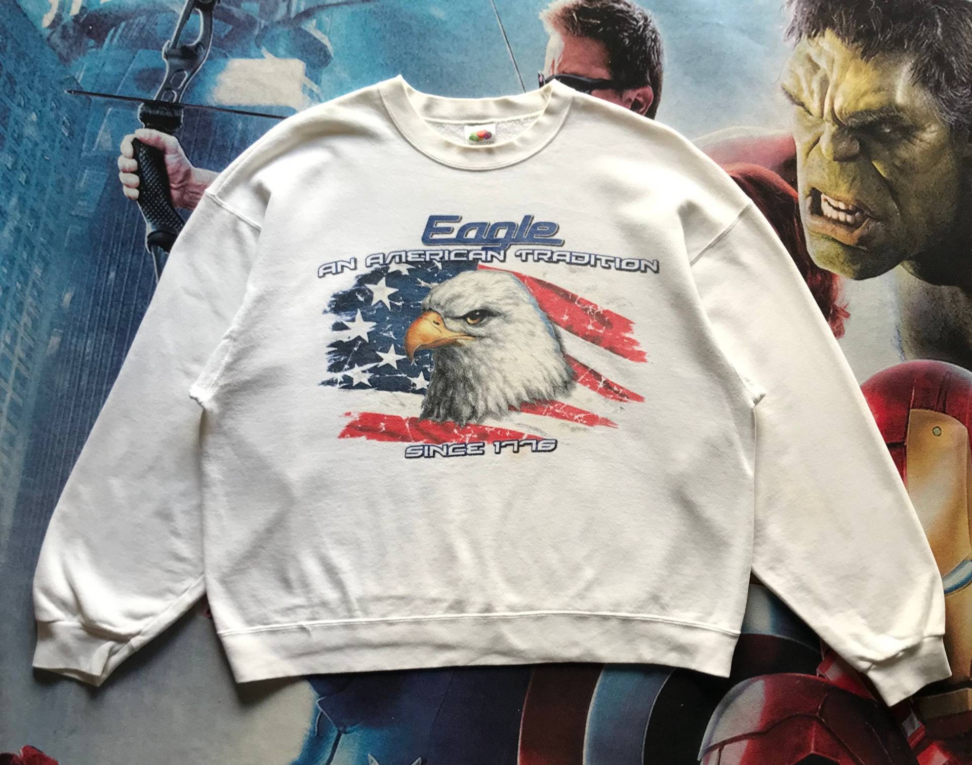 Vintage 90Er Jahre Art Eagle An American Tradition Bigprint Crewneck Sweatshirt Baggy Style Xl Größe von AbeVintageStore