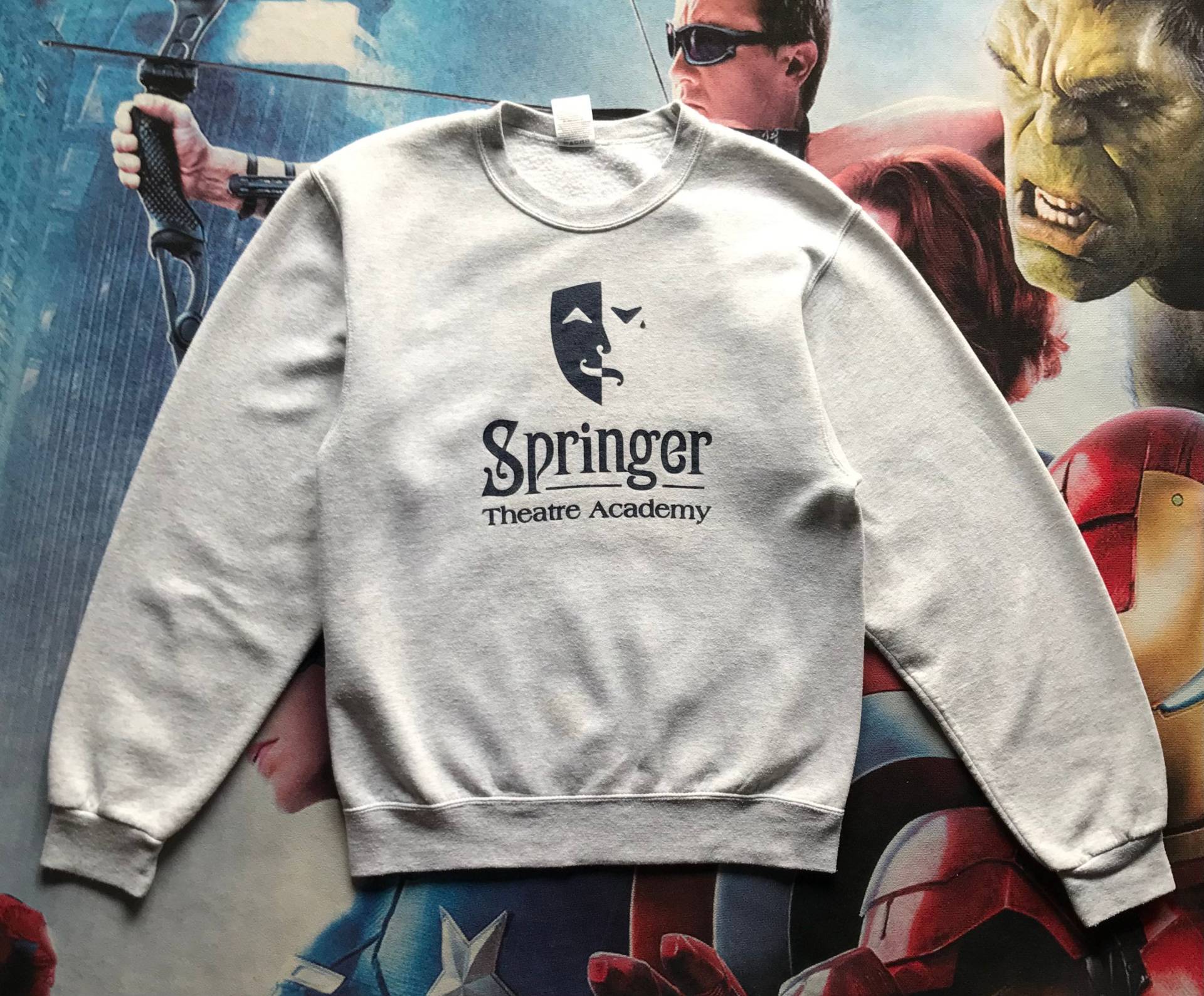 Vintage 90Er Jahre Springer Theater Academy Spellout Crewneck Sweatshirt S Size von AbeVintageStore