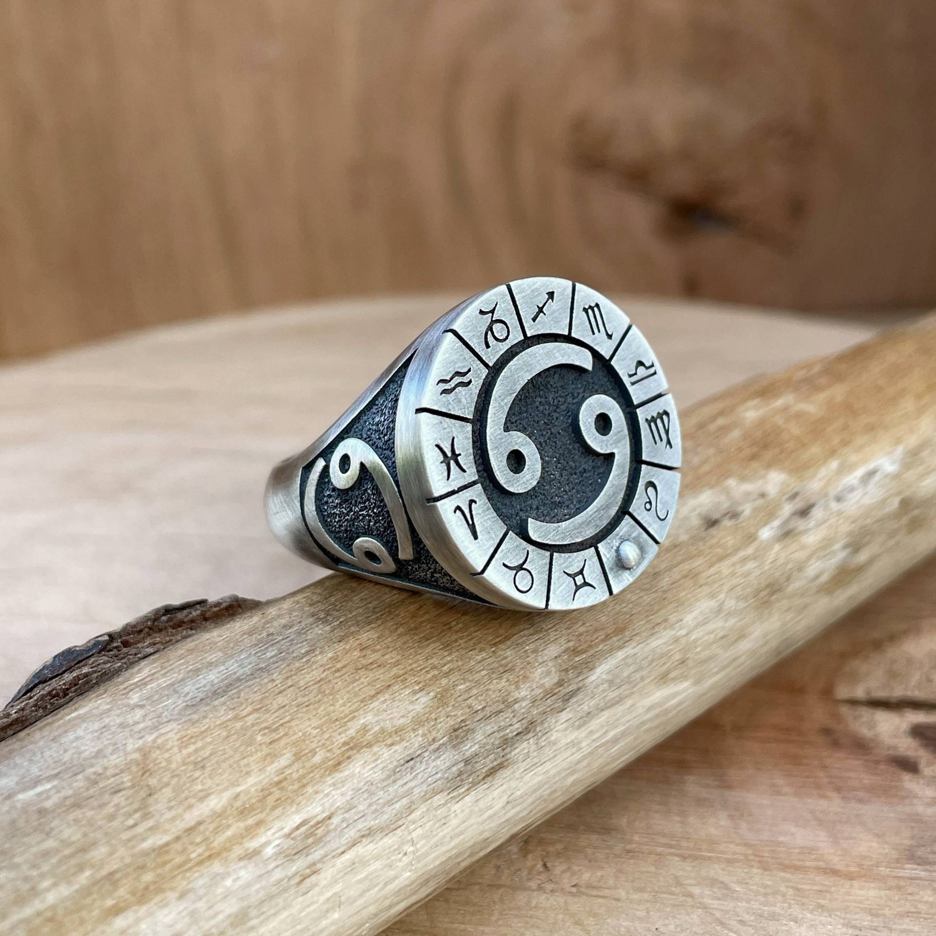 Krebs Sternzeichen Herren Ring in Silber, Rosa Zeichen Oxidiertes Horoskop Für Männer, Astrologie Zum Geburtstag von AbelArtJewelry