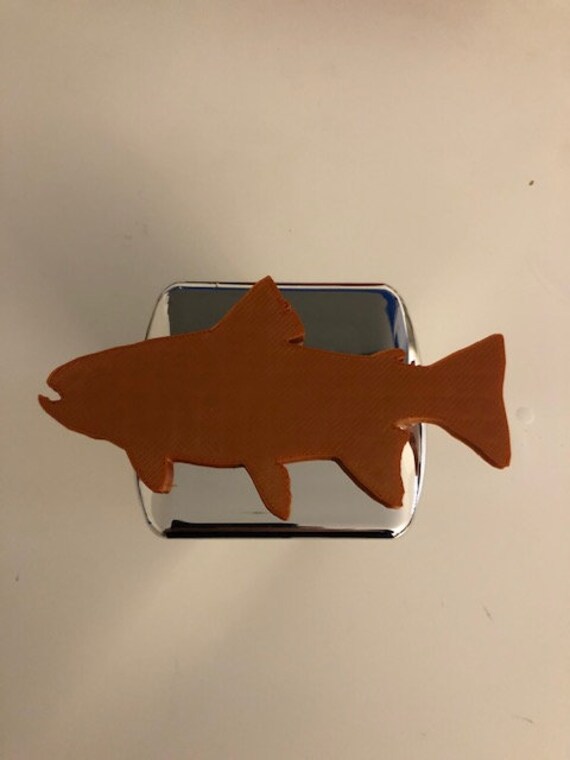 Fisch Forelle in 3D - Chrom Mit Orange 2-Zoll-Trailer Hitch Cover Sushi Gone Fishing von AbelZunigaDesigns