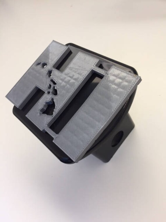 Hawaiis Big Island Innen Hi in 3D - Schwarz Mit Grau 2 Trailer Hitch Cover Liebe Leben Pua Frieden Hang Loose von AbelZunigaDesigns