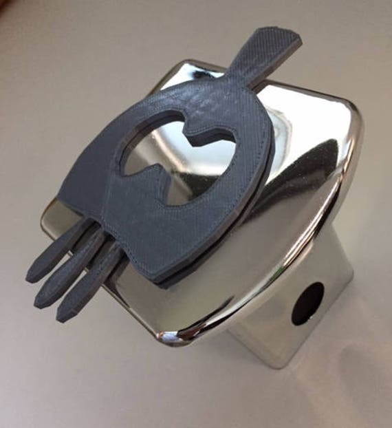 Ikura Tiki Krieger Helm in 3D - Chrom Mit Grau 2 Trailer Hitch Cover Liebe von AbelZunigaDesigns